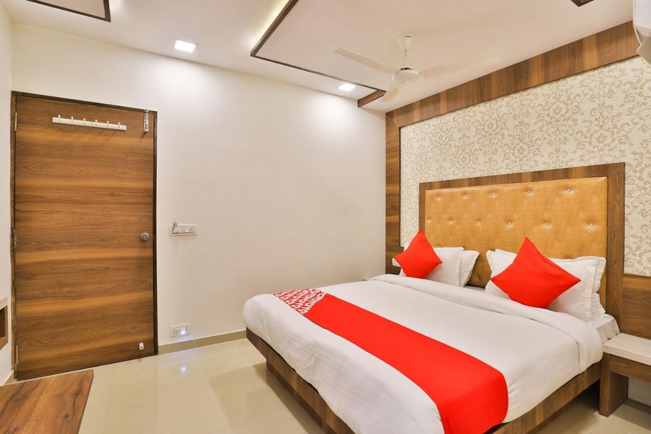 OYO 24950 Hotel Shree Balaji Residency Ahmedabad Exterior foto